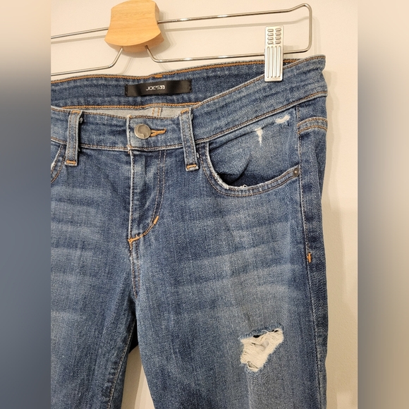 Joe's Medium Wash Jeans - Picture 2 of 10